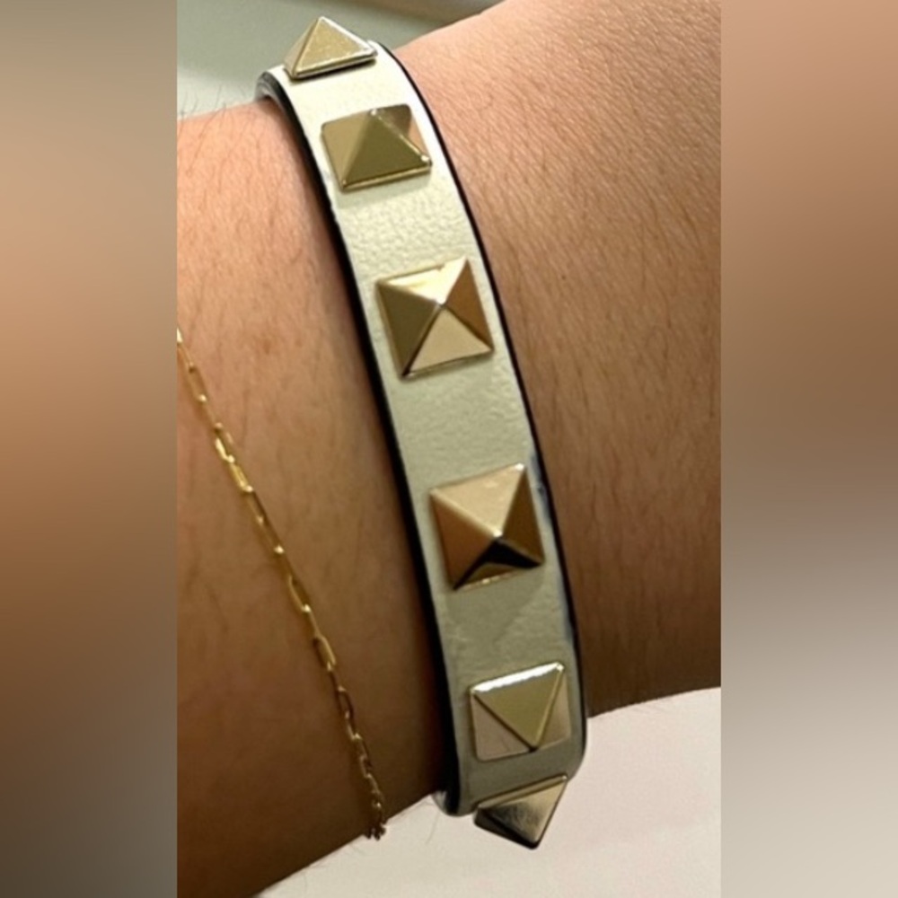 Authentic Mario Valentino ROCKSTUD BRACELET ivory